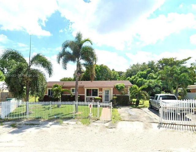 17935 Nw 44th Court, Miami Gardens