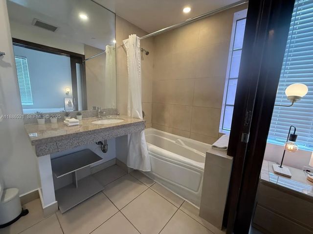 3 of 13 - 1036 Ocean Drive #b309, Miami Beach, FL