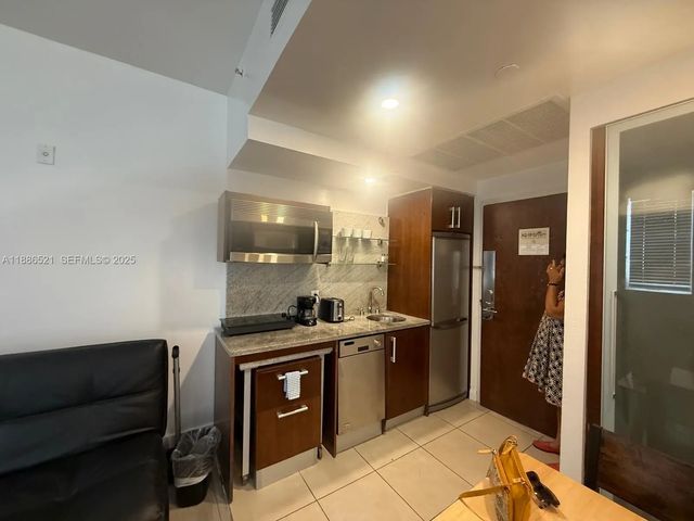 5 of 13 - 1036 Ocean Drive #b309, Miami Beach, FL