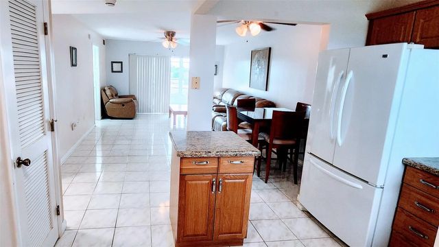 5 of 24 - 2721 N Pine Island Road #309, Sunrise, FL