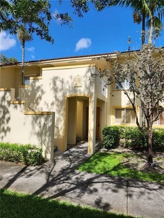 Photo of Listing #F10530480