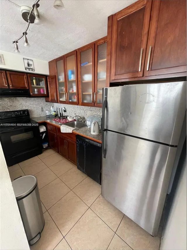 4 of 15 - 9460 Live Oak Place #309, Davie, FL