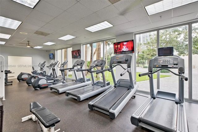 4 of 14 - 19370 Collins Avenue #407, Sunny Isles Beach, FL