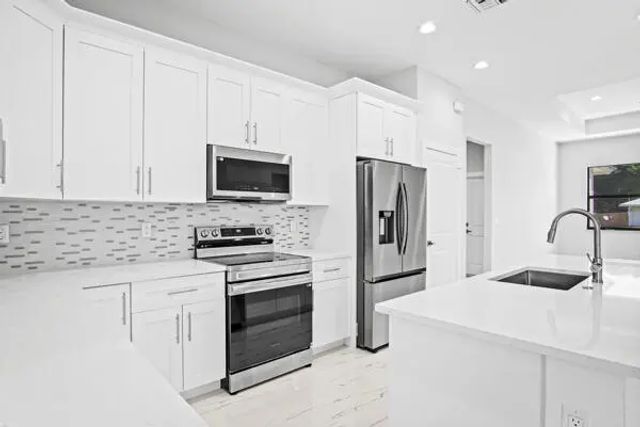 4 of 33 - 4709 Seagrape Drive, Fort Pierce, FL