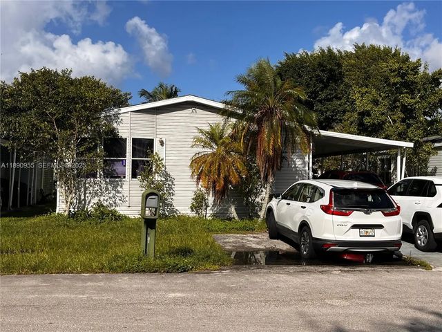 909 Sw 131 Way, Davie