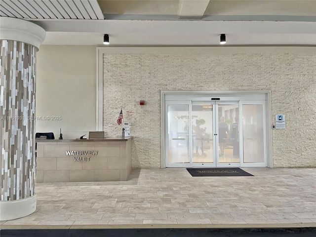 3 of 24 - 20515 E Country Club Drive #343, Aventura, FL