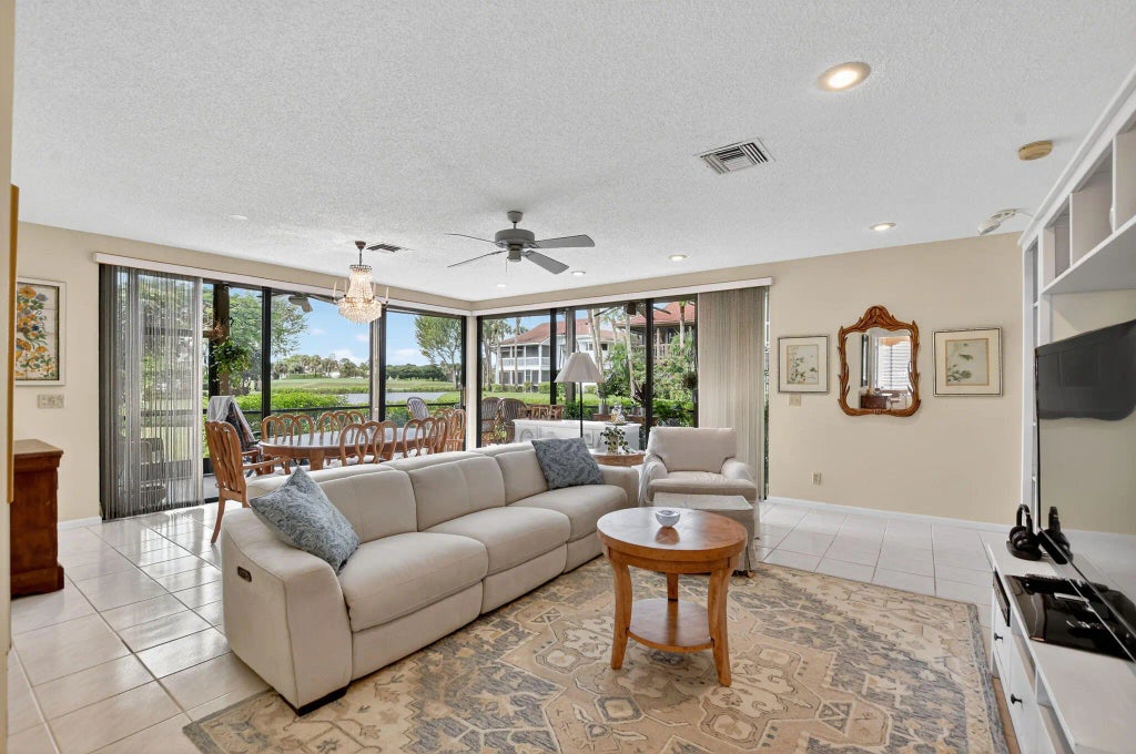 19367 Sabal Lake Drive #5037, Boca Raton