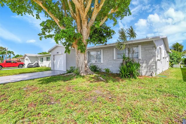 4 of 35 - 6925 Nw 11th Street, Margate, FL