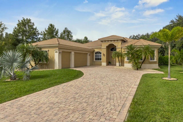 4 of 77 - 8300 Sw Cattleya Drive, Stuart, FL