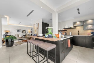 Photo of Listing #R11130551