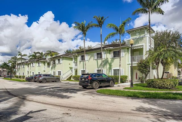 3 of 33 - 2731 Ne 3rd Drive #203, Homestead, FL