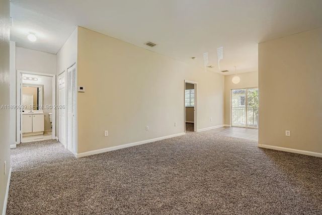5 of 33 - 2731 Ne 3rd Drive #203, Homestead, FL