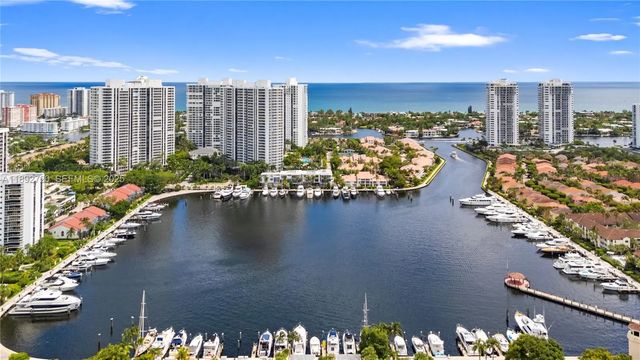 3598 Yacht Club Drive #1004, Aventura
