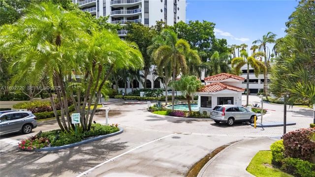 5 of 77 - 3598 Yacht Club Drive #1004, Aventura, FL