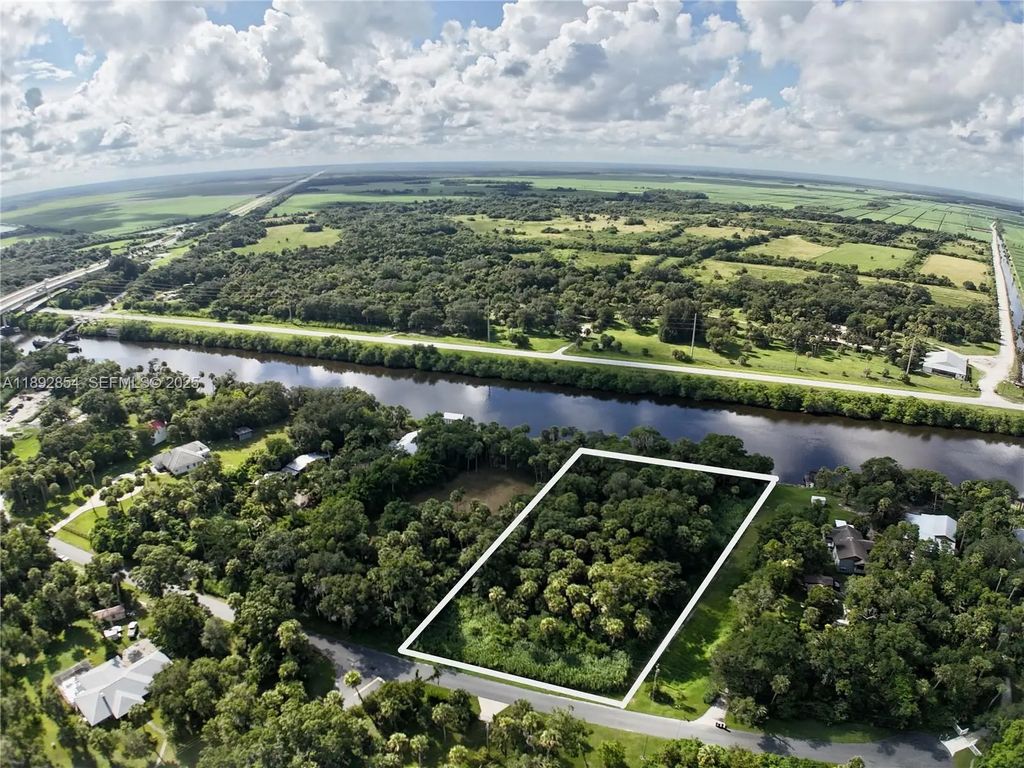 15306 Sw Palm Oak Avenue, Indiantown