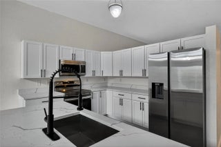 Photo of Listing #F10530715