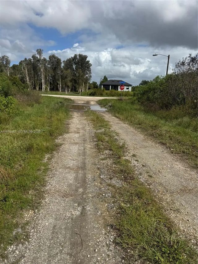 2 of 6 - 1005 Portland, Lehigh Acres, FL