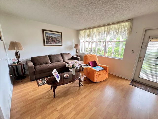 5 of 23 - 8851 Sunrise Lakes Boulevard #109, Sunrise, FL