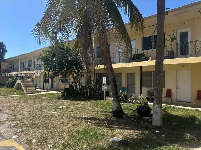 70 Nw 77th Street #11, Miami