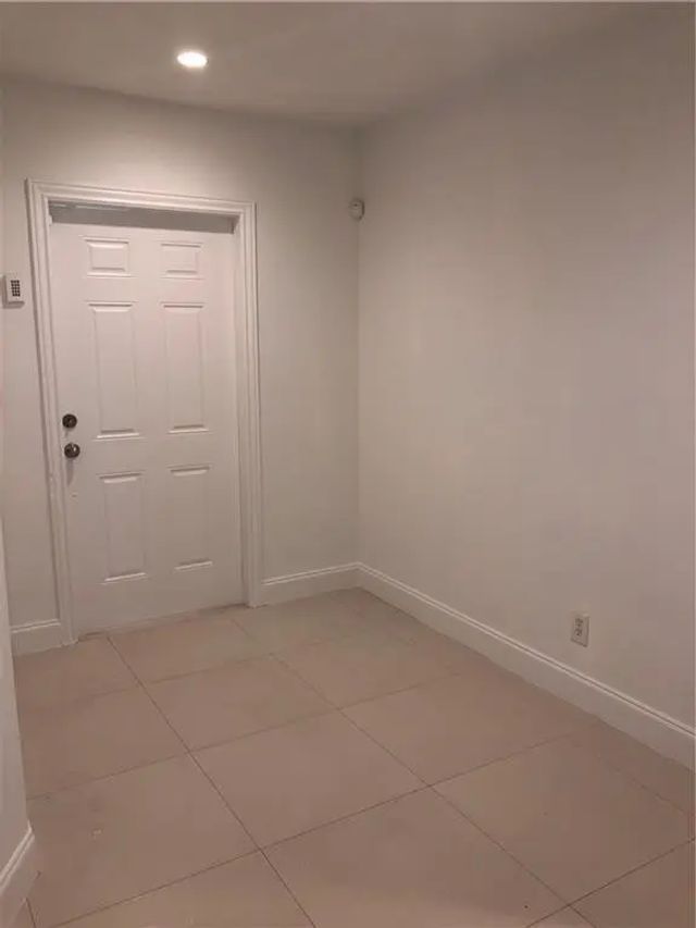 3 of 19 - 5273 Ne 17th Avenue, Pompano Beach, FL
