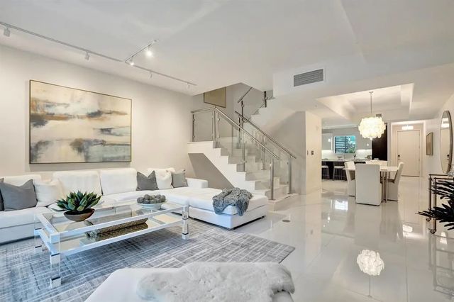 2 of 62 - 3030 N Ocean Boulevard #s104, Fort Lauderdale, FL