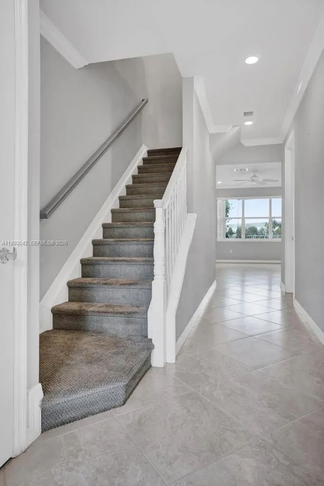 4 of 75 - 1422 Silk Oak Drive, Hollywood, FL