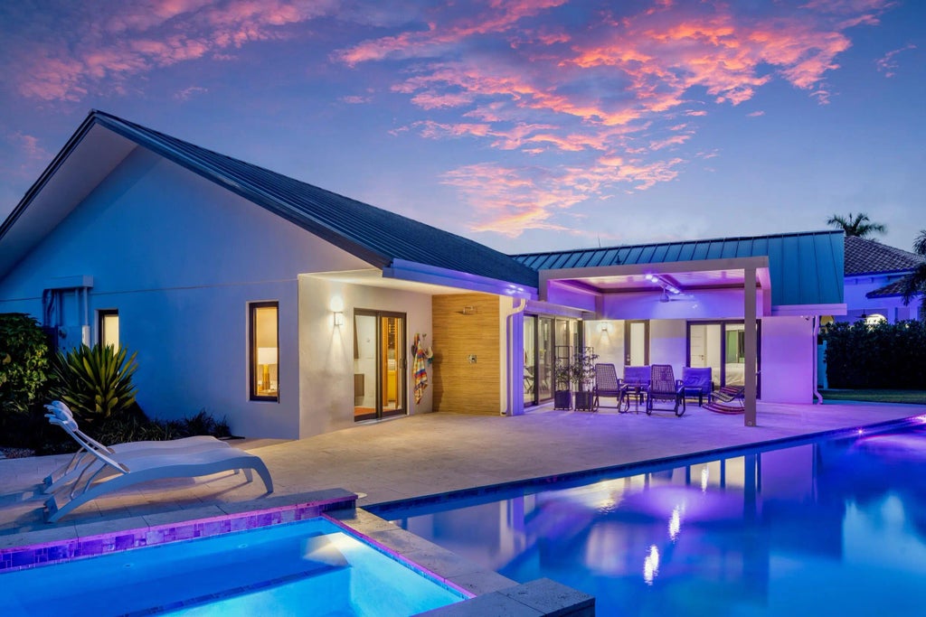 843 Ne Mulberry Drive, Boca Raton