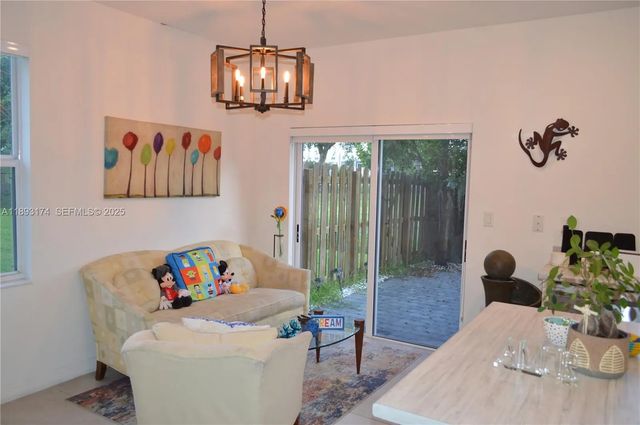 5 of 29 - 2744 Se 19th Street, Homestead, FL