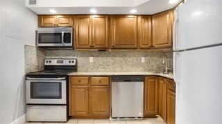 Photo of Listing #F10530862