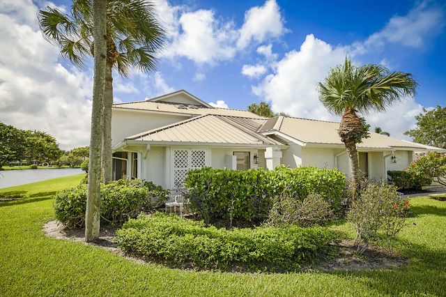 2 of 33 - 5611 Se Foxcross Place #5611, Stuart, FL