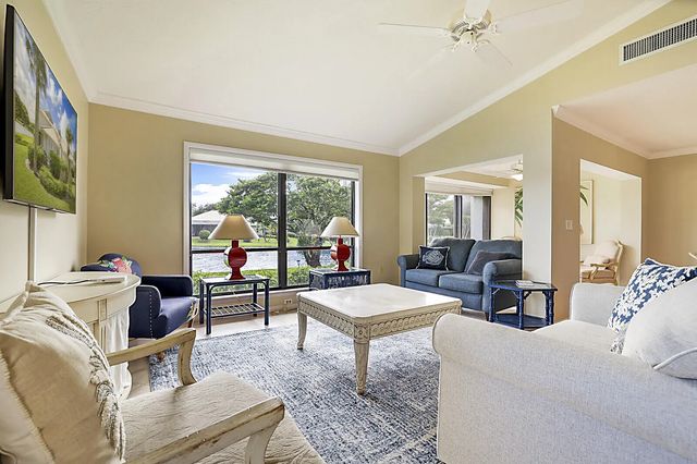 5 of 33 - 5611 Se Foxcross Place #5611, Stuart, FL