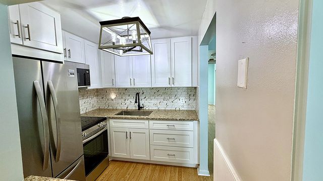 4 of 57 - 294 Farnham M #294, Deerfield Beach, FL