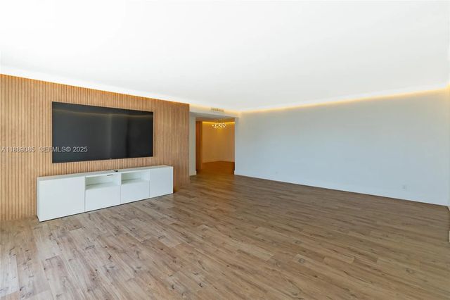 5 of 39 - 2030 S Ocean Drive #1127, Hallandale Beach, FL