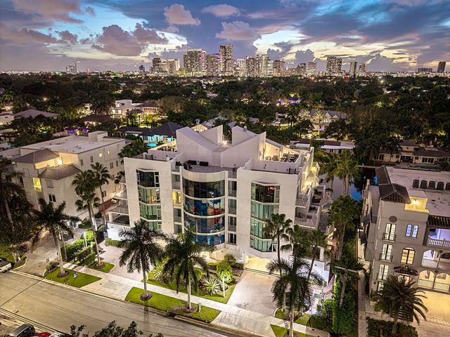 2 of 65 - 301 Hendricks Isle #10, Fort Lauderdale, FL