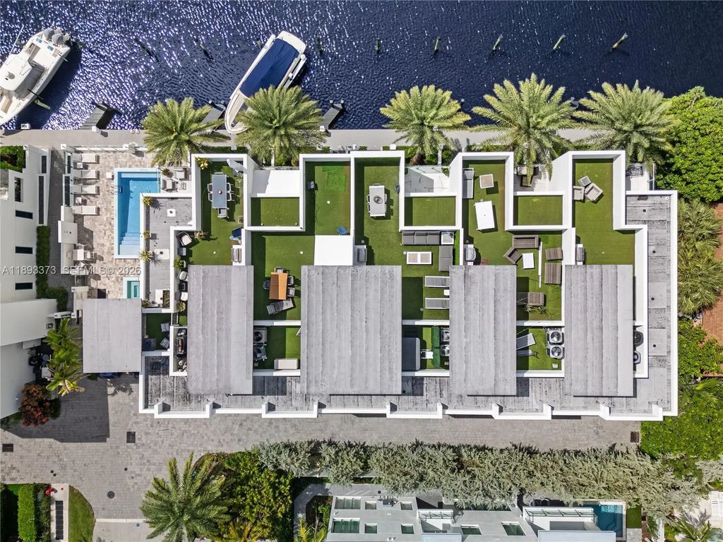 259 Shore Court, Lauderdale By The Sea