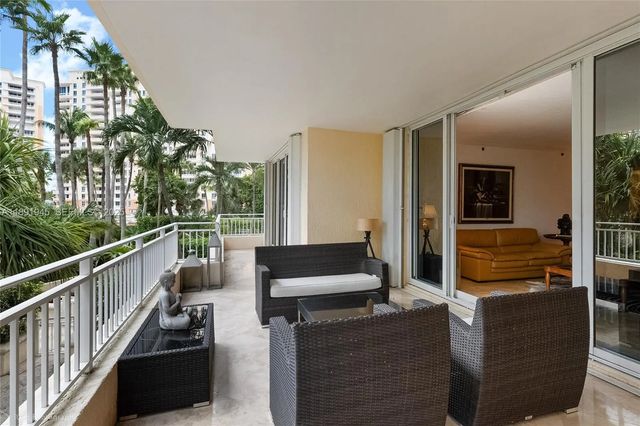 2 of 25 - 791 Crandon Boulevard #303, Key Biscayne, FL