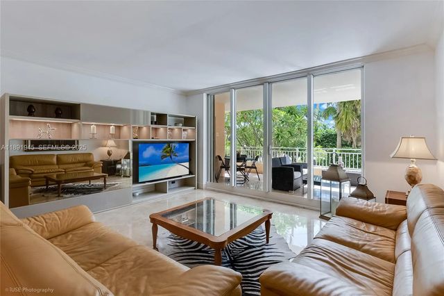 4 of 25 - 791 Crandon Boulevard #303, Key Biscayne, FL