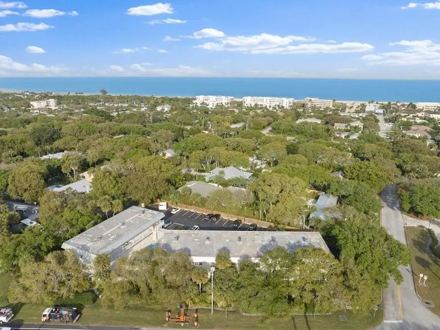 3 of 35 - 900 Jasmine Lane #10a, Vero Beach, FL