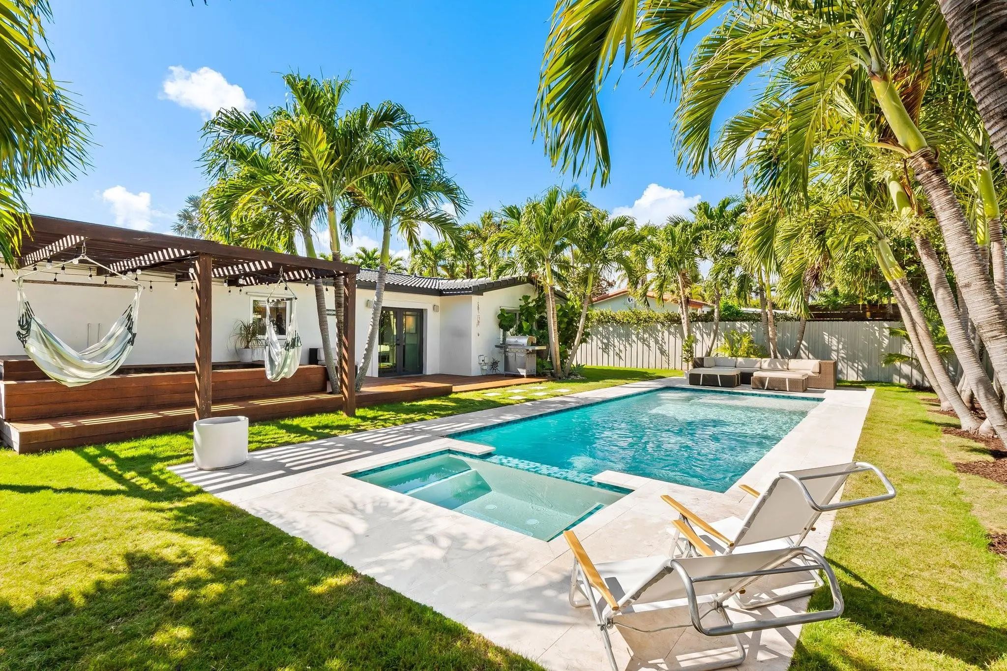 2133 Ne 25th Street, Wilton Manors