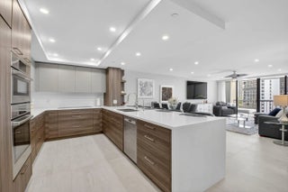 Photo of Listing #R11131061