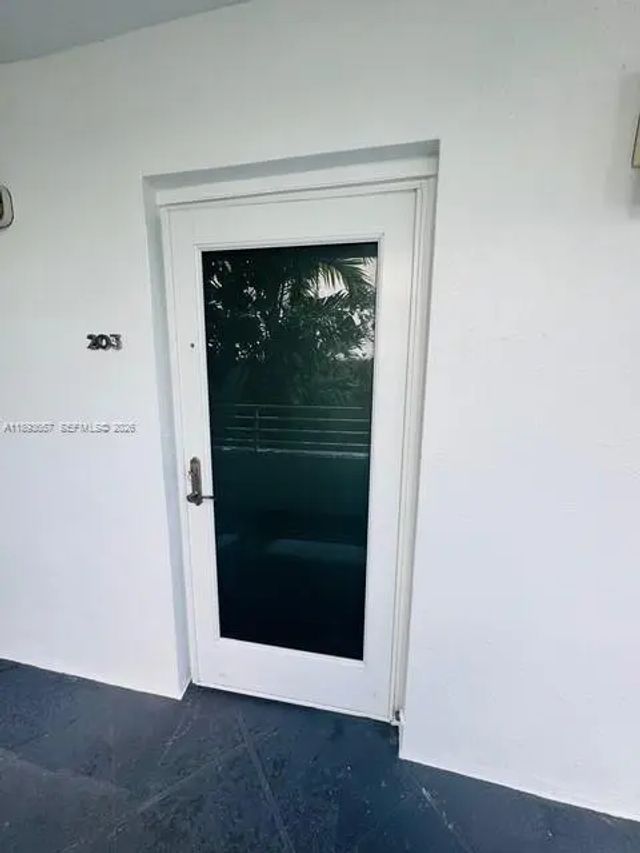 3 of 29 - 7800 Collins Avenue #203, Miami Beach, FL