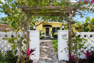 Photo of Listing #F10531074