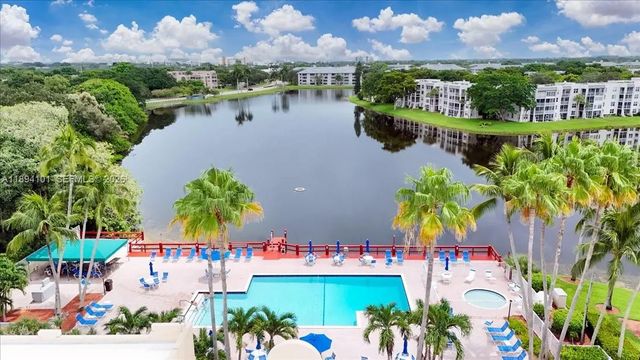9450 Live Oak Place #109, Davie