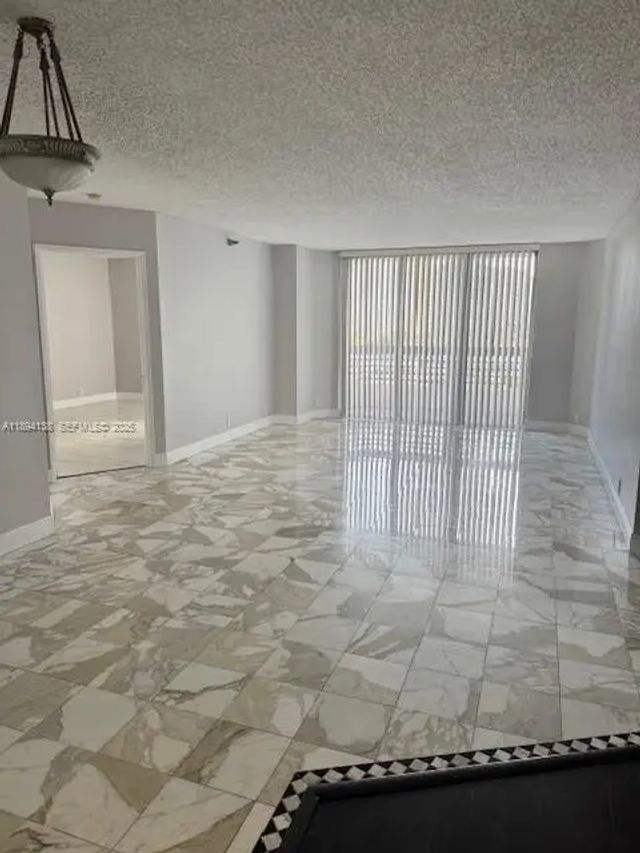 3 of 7 - 3400 Ne 192nd Street #802, Aventura, FL