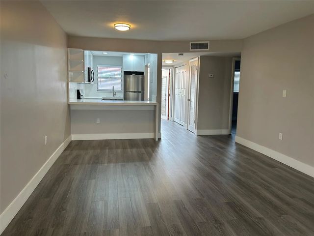 3 of 18 - 8080 N Sunrise Lakes Drive #209, Fort Lauderdale, FL