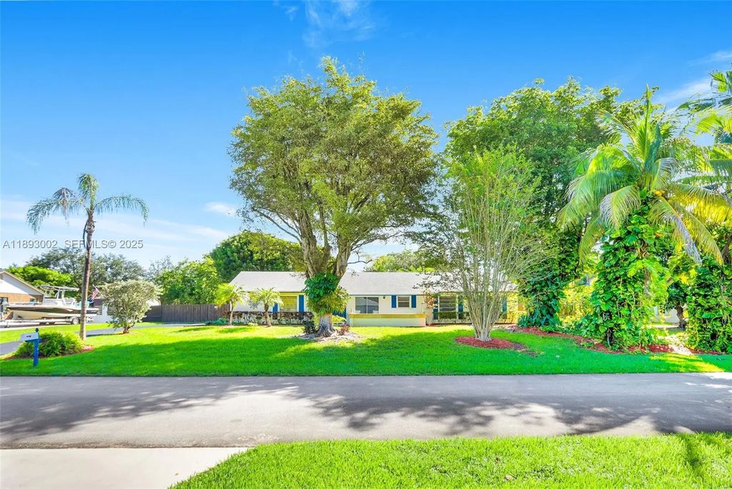 18045 Sw 87th Court, Palmetto Bay