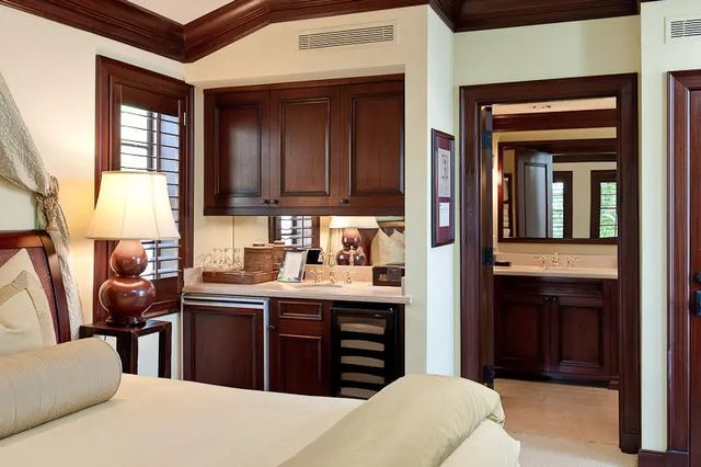 4 of 39 - 301 Australian Avenue #306, Palm Beach, FL