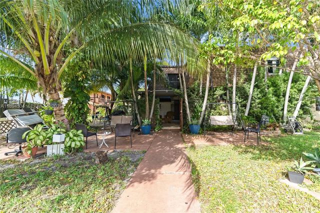 2 of 27 - 2450 W 67th Place #13-12, Hialeah, FL