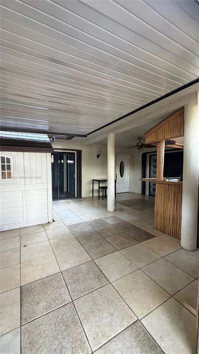 3 of 27 - 2450 W 67th Place #13-12, Hialeah, FL
