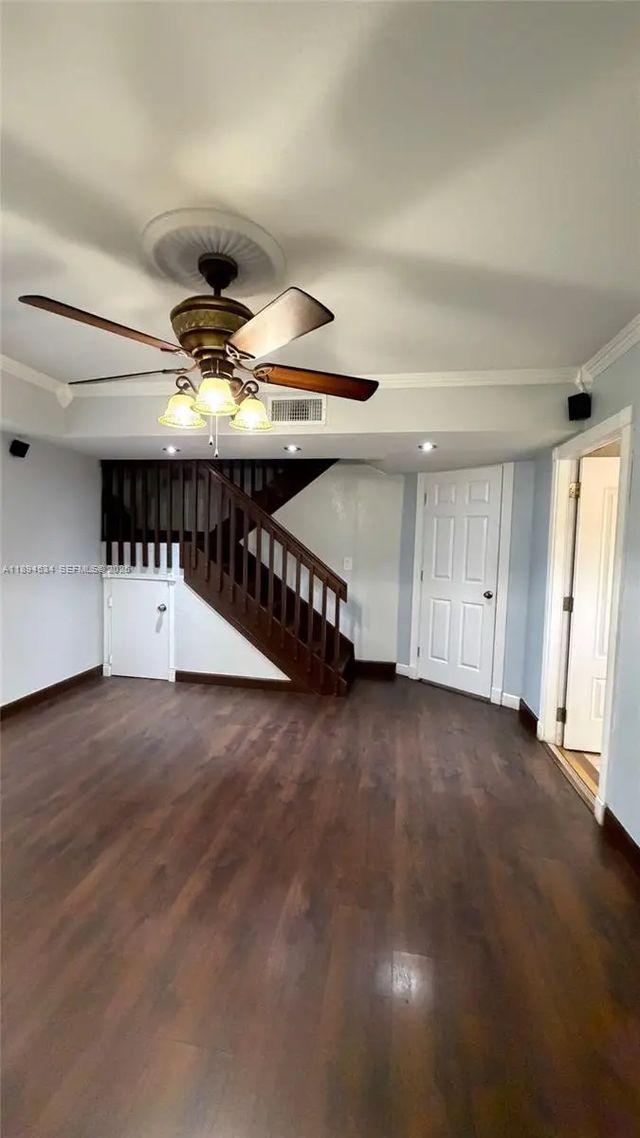 5 of 27 - 2450 W 67th Place #13-12, Hialeah, FL